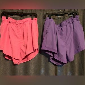 Set of 2 women’s athletic shorts XL